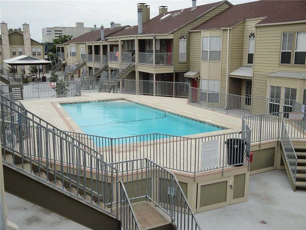 Building Photo - 2529 Rio Grande St #9