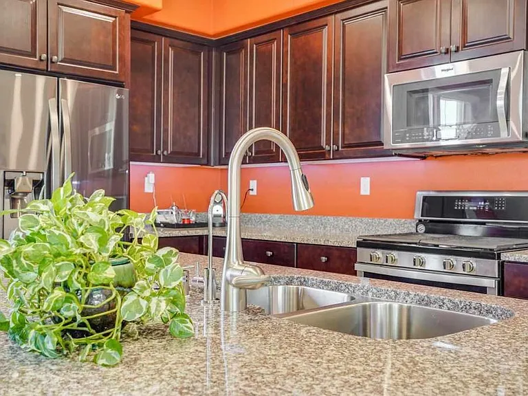 2612 Admiral Cir — Photo 19