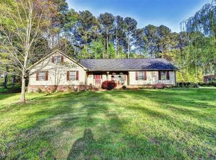 1855 Crossing Ct, Snellville, GA 30078