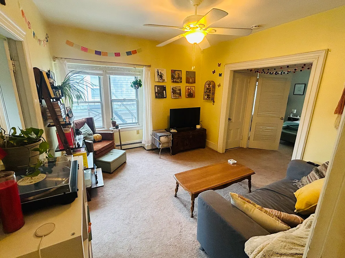 Building Photo - 377 Angell St #5
