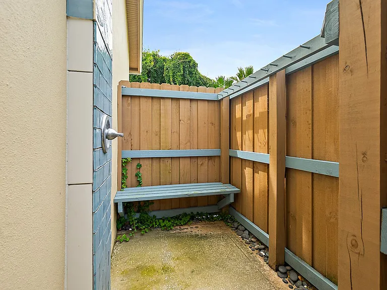716 N Daytona Ave — Photo 7