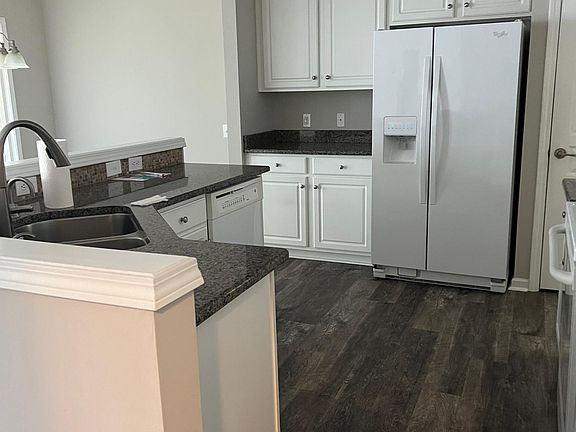 3rd image of 7143 Whistler Way