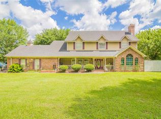 5853 W Juanita Rd, Longview, TX 75605