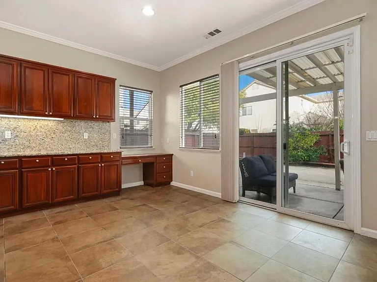 2090 Wisteria Pl — Photo 22