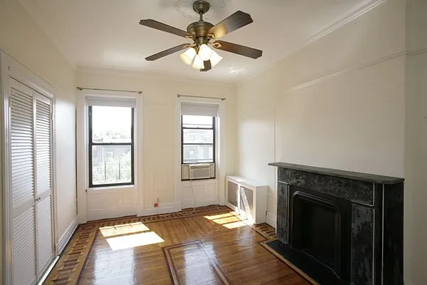 Rented by Garfield Realty  | media 38