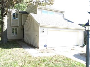 10029 N Cherry Dr, Kansas City, MO 64155