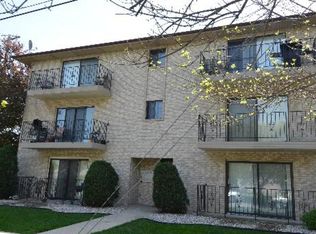 9800 Sayre Ave APT 1B, Chicago Ridge, IL 60415