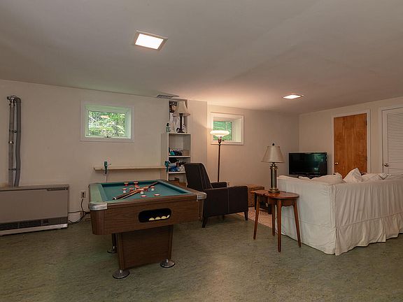 5th image of 2035 Fox Hollow Road