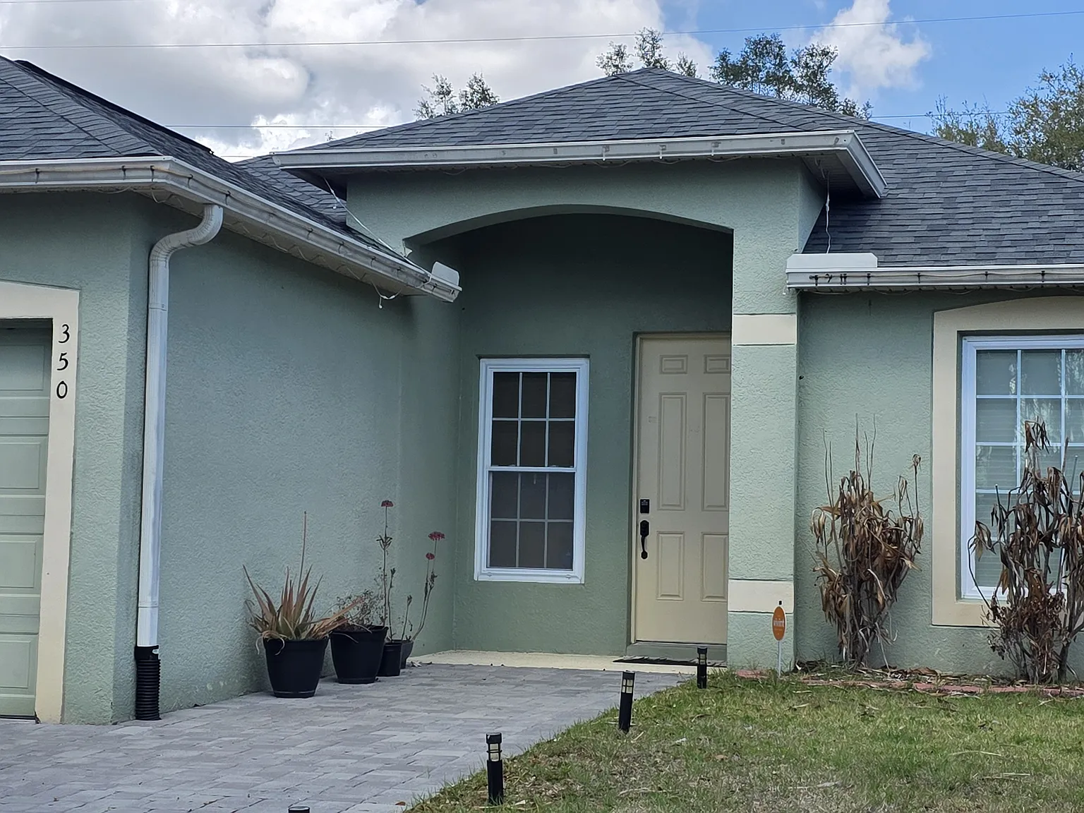 350 Sunset View Dr — Photo 3