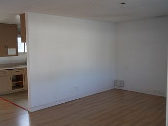 4th image of 616 S Vernon St