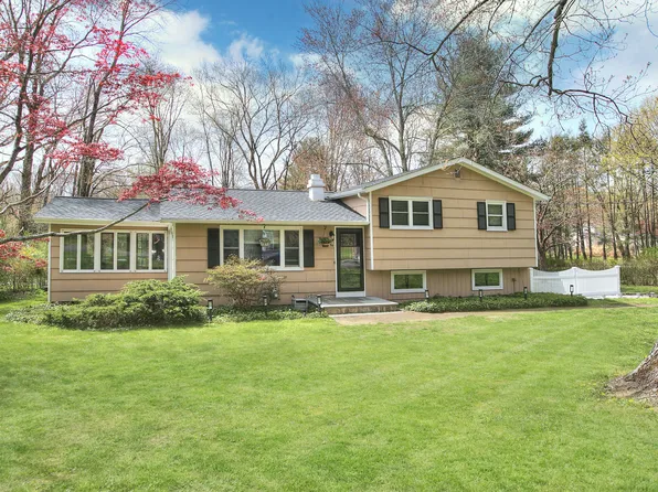 34 Wiltan Drive, Monroe, CT 06468