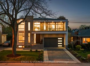 620 Rowanwood Ave, Ottawa, ON K2A 3E2