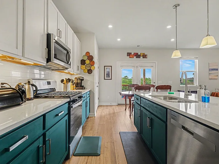 139 Millbrook Dr — Photo 5