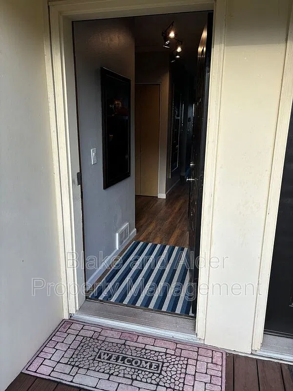 1 bed, 1.0 bath, 608 sqft, $1,895 — Photo 3