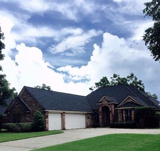 107 Pearl Dr, Lake Jackson, TX, 77566