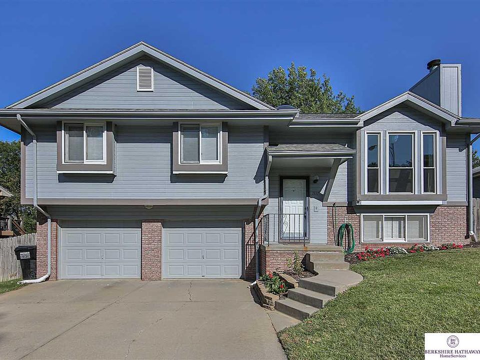 1st image of 7817 La Vista Dr