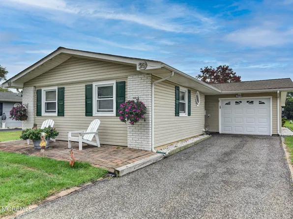 29 Blake Circle, Brick, NJ 08724
