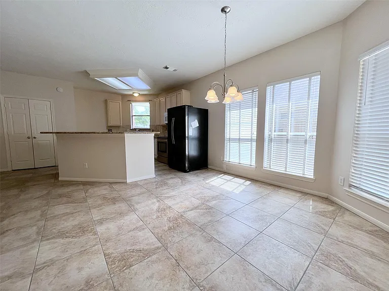 4723 Silverlake Dr — Photo 11