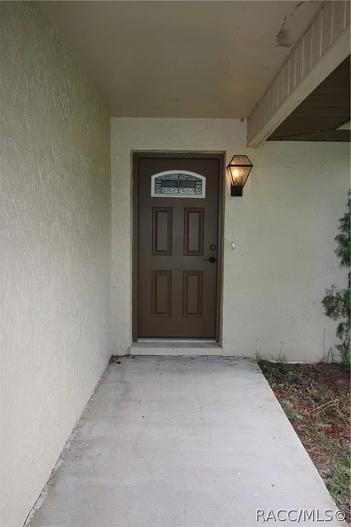 2 bed, 2.0 bath, 1710 sqft, $1,700 — Photo 2