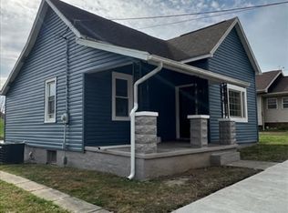 118 W Cherry St, Oakland City, IN 47660