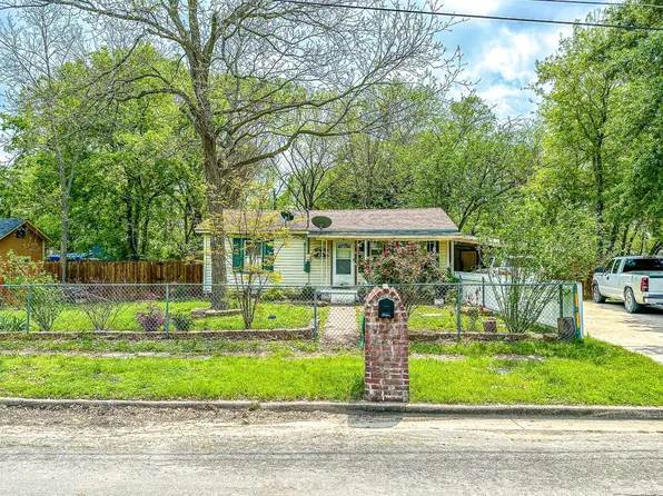 109 W College Ave, Corsicana, TX 75110
