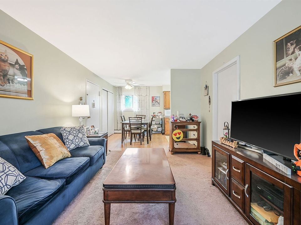 Suburbia 400 Fulton St Farmingdale NY Zillow