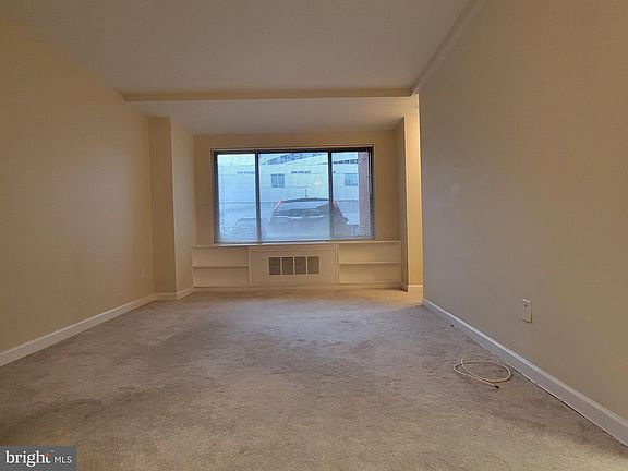 5th image of 1121 Arlington Blvd APT 108