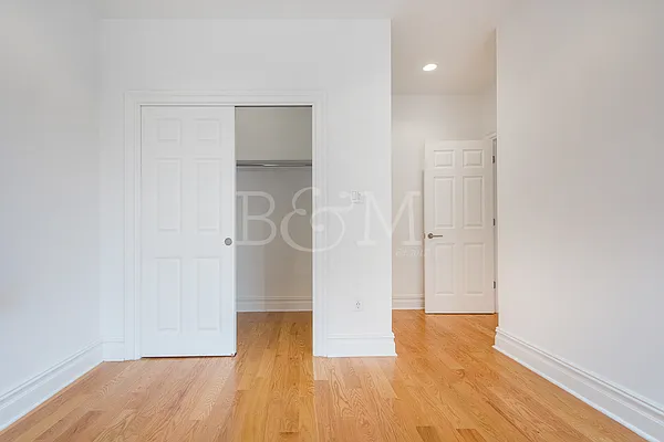 Rented by Brick&Mortar | media 12