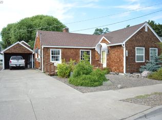 1902 Adams Ave, La Grande, OR 97850