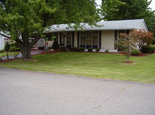 18 Stonecroft Rd, Drums, PA 18222