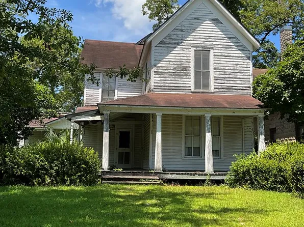 615 S Main St, Fitzgerald, GA 31750