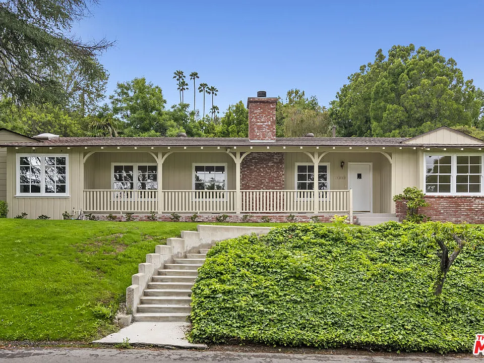 18080 Karen Dr