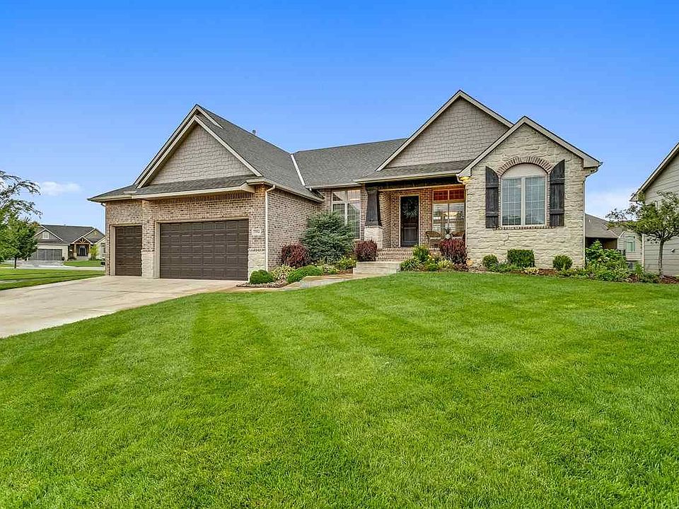 1st image of 3354 N Brush Creek Ct