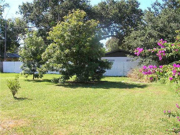 2nd image of 845 Tarpon Ave
