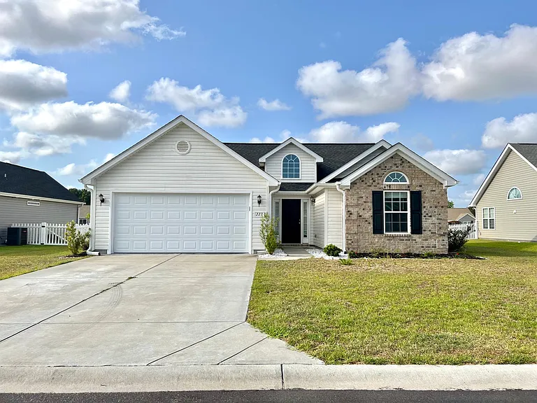223 Turning Pines Loop — Photo 1