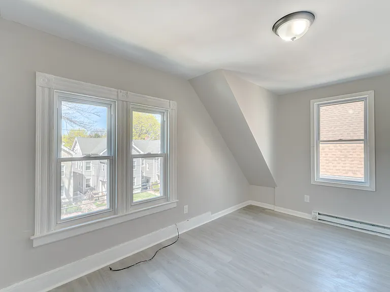 280 Lombard St #3 — Photo 16