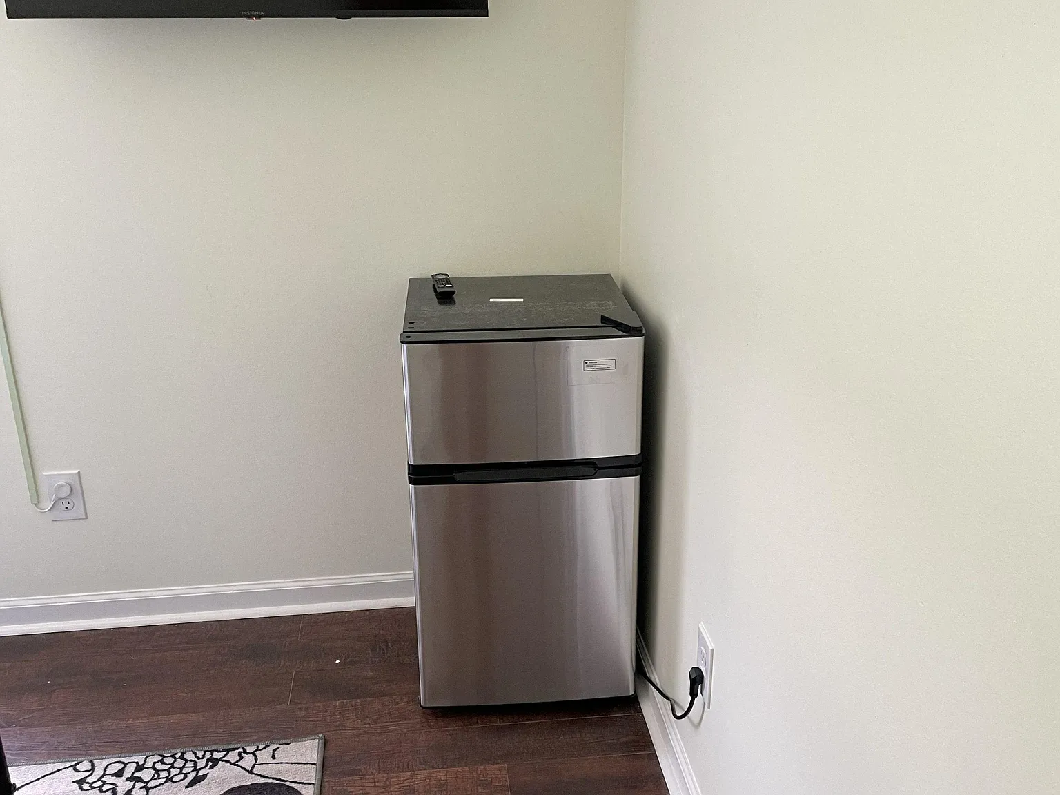 4 bed, 3.0 bath, 1827 sqft, $845 — Photo 3