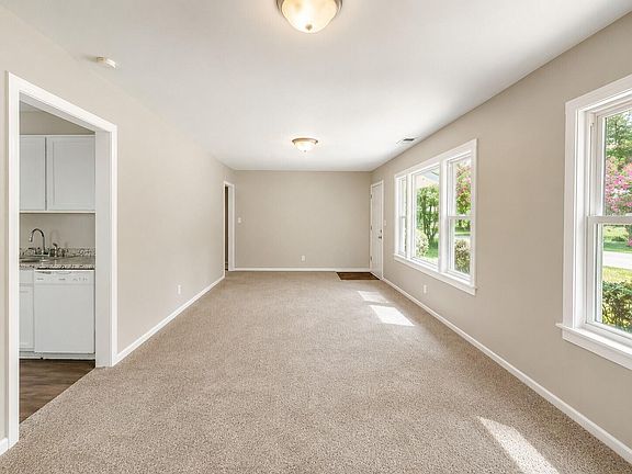 2nd image of 113 Stelling Ave
