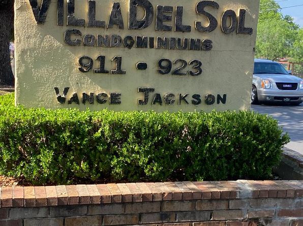 923 Vance Jackson Rd APT 1102