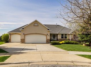 965 Shannon Cir, Pleasant View, UT 84414