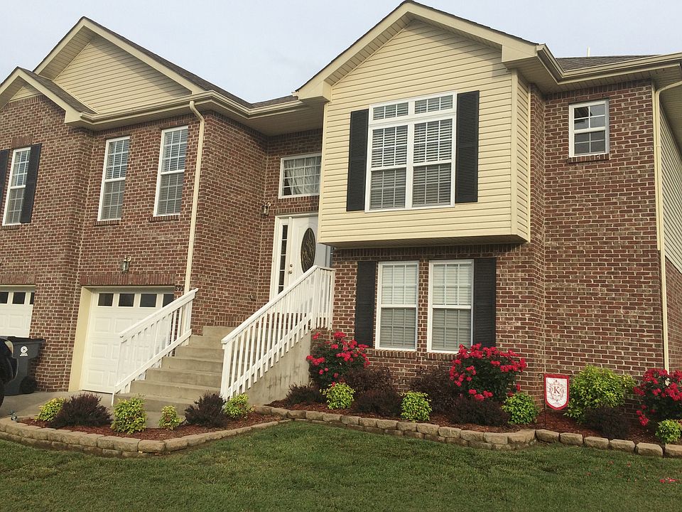 1st image of 695 Superior Ln