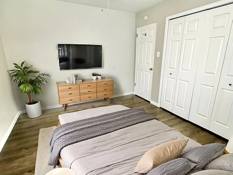 Arcadia Dell Apartments — Photo 19