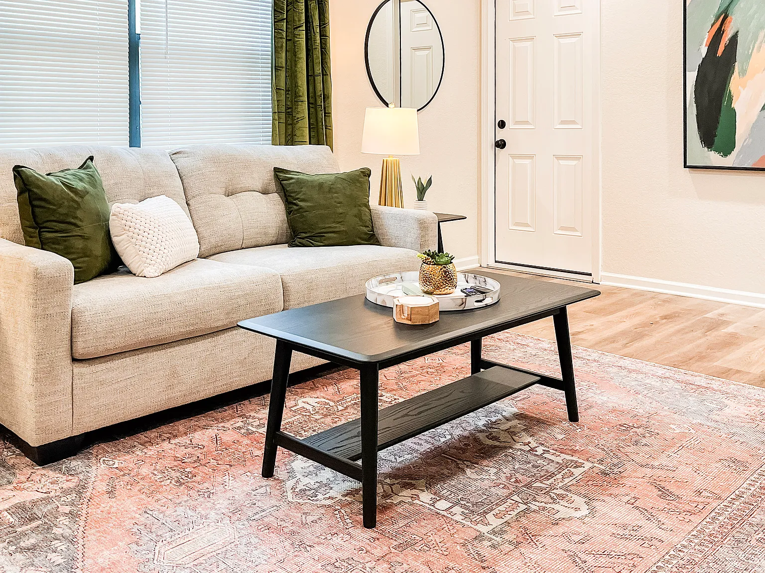 2 bed, 1000 sqft, $1,450 — Photo 1