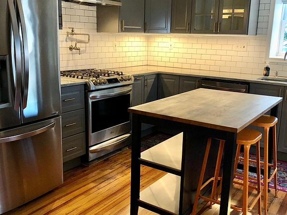 Kitchen - (Peep the pot filler!)