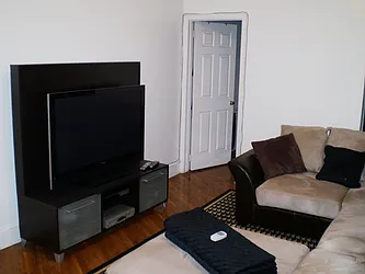 Rented by Maximus Realty Group