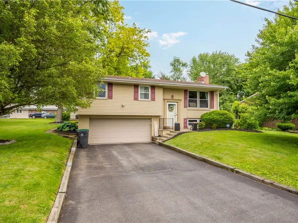 25 Rolling Rd, Cranberry Township, PA 16066