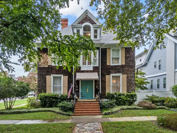 Timeless Ghent Home features charm and elegance in Historic Stockley Gardens, 1301 Stockley Gdns #1, Norfolk, VA 23517