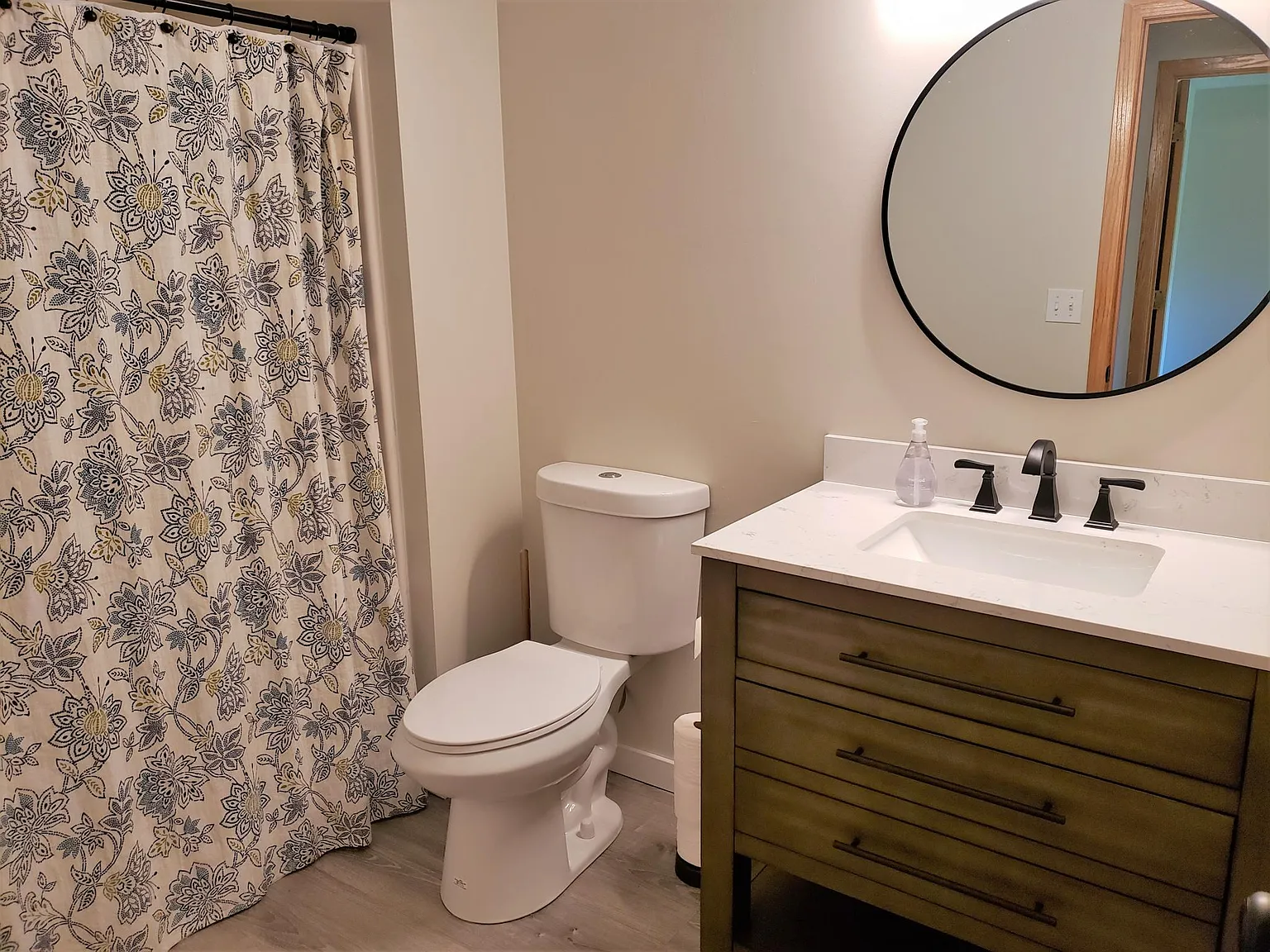 4053 Wilshire Cir — Photo 4