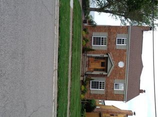 23804 Cliff Dr, Bay Village, OH 44140