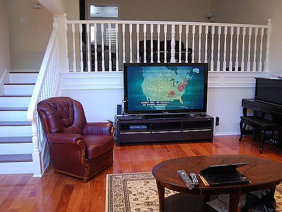 5th image of 21545 Erwin St Unit 103